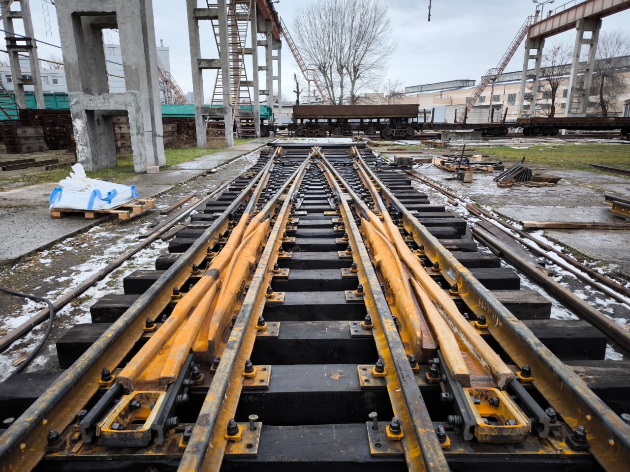 Перевід стрілочний подвійний перехресний типу Р50 марки 1_9 колії 1435 мм